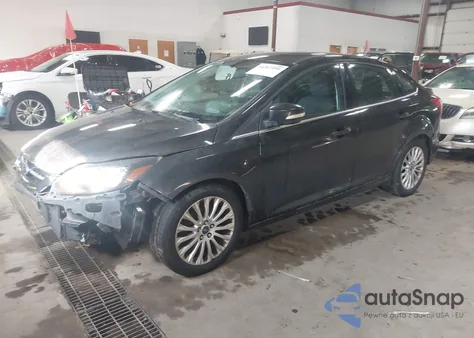 2012 Ford Focus Titanium из США, поврежденный, VIN 1FAHP3J27CL479672